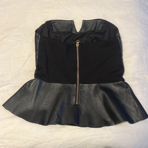 Amanda Uprichard Black Strapless leather taffeta peplum top - Picture 2 of 4